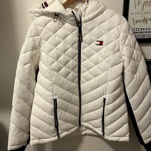 Large white Tommy Hilfiger jacket